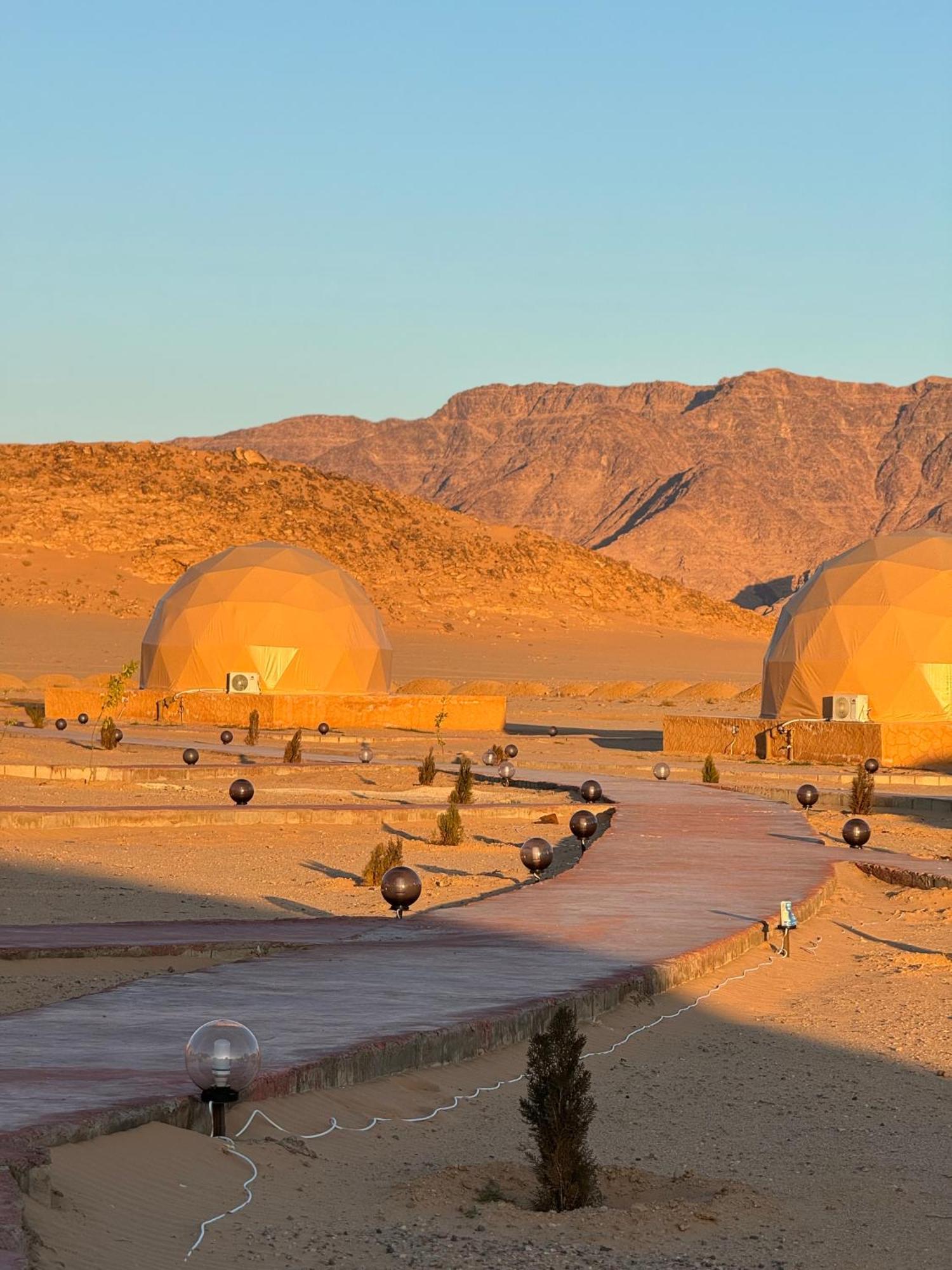 Wadi Anwar Luxury Camp * Wadi Rum